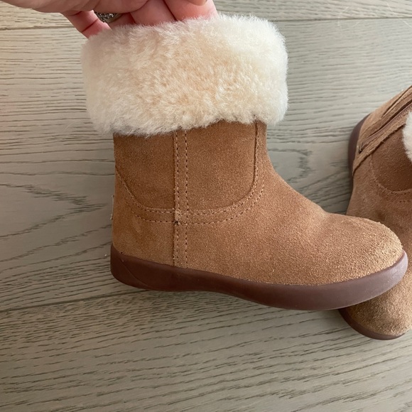 UGG 
Jorie Boots | Camel - Picture 6 of 6